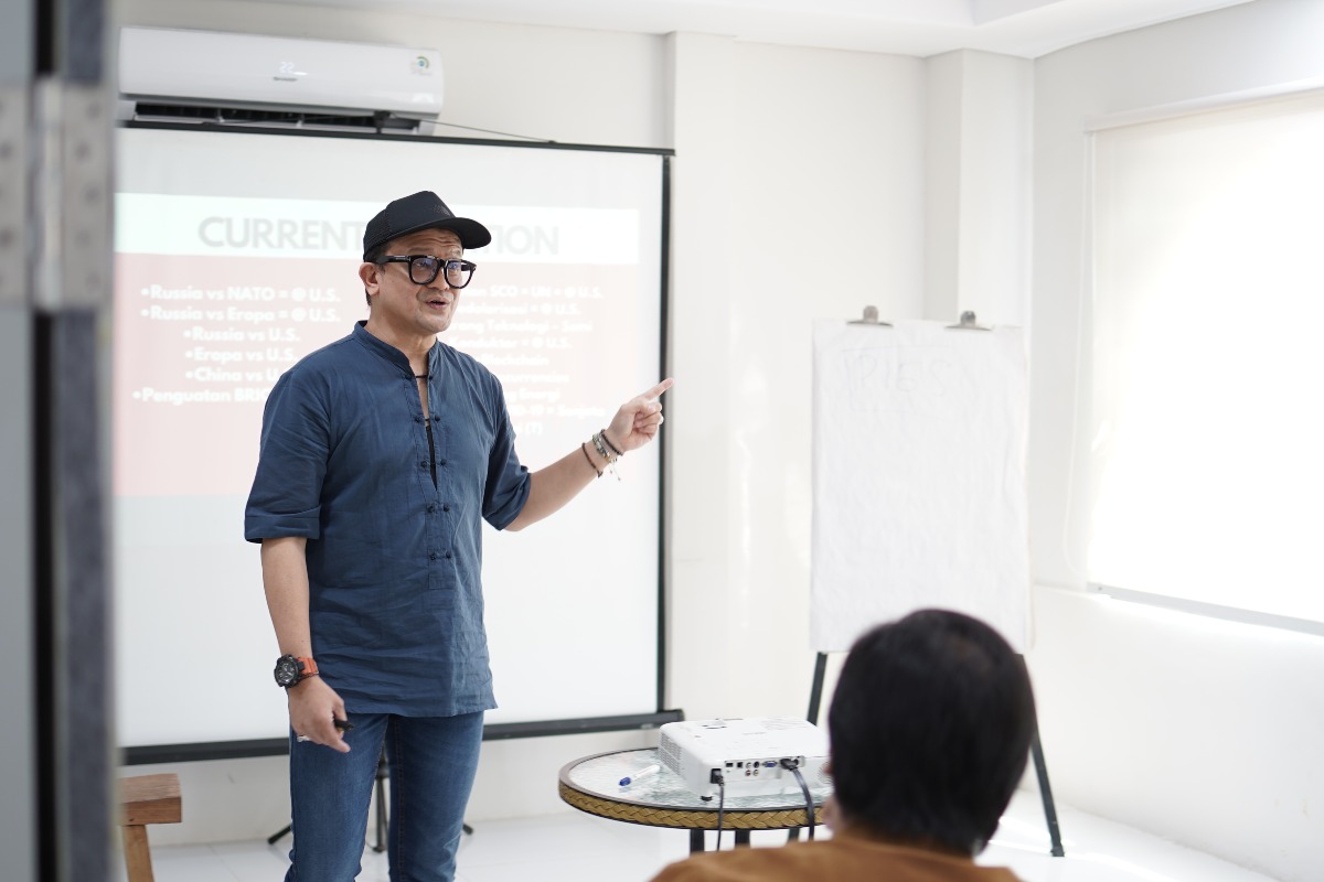 Learning to Love Indonesia