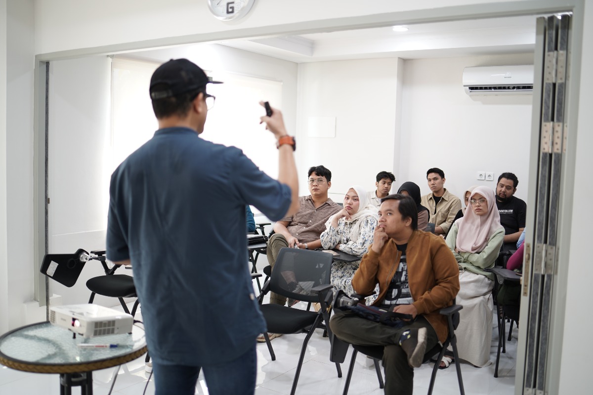 Learning to Love Indonesia gallery 5