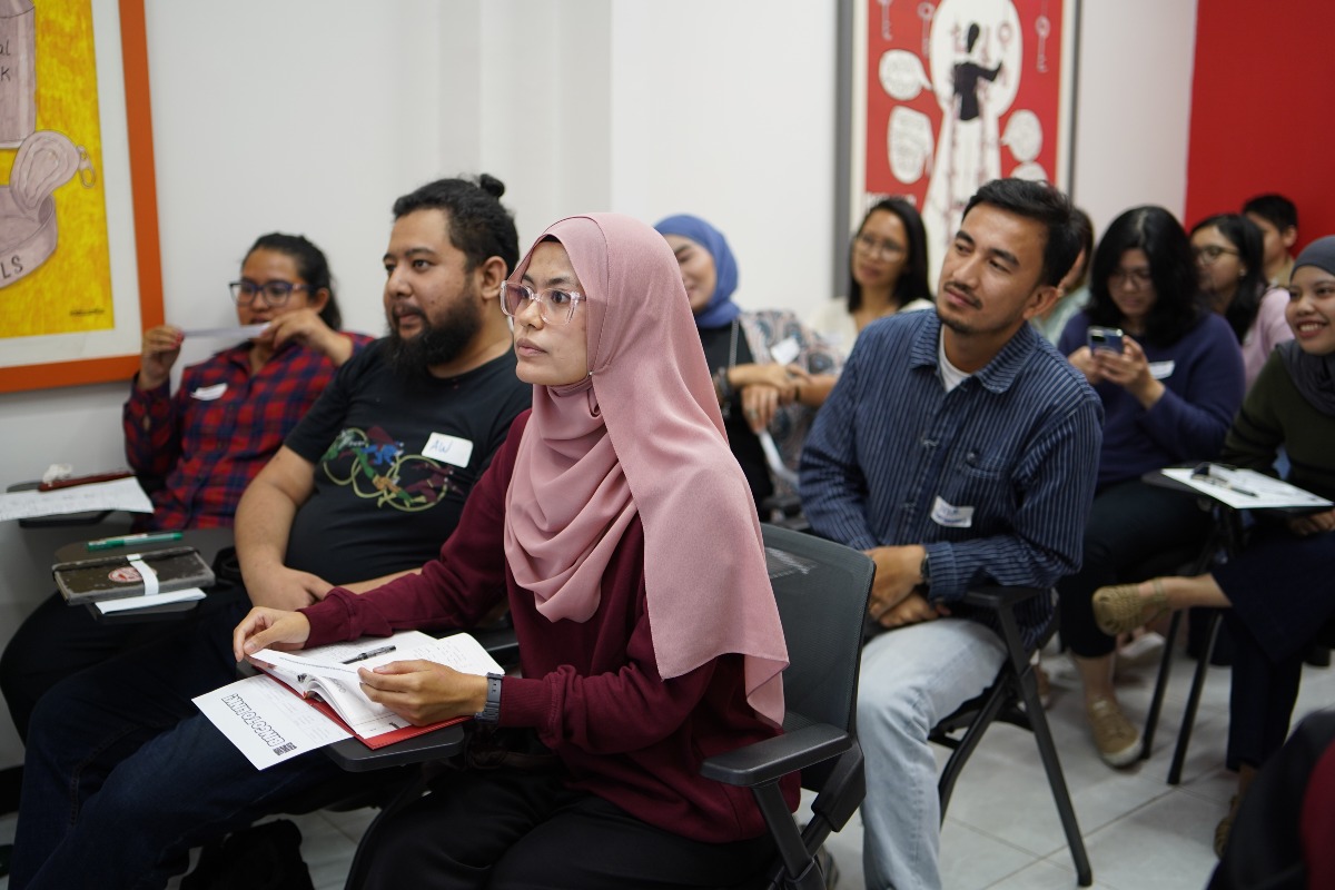 How to Deliver Bad News Without Sounding Like a Villain gallery 3